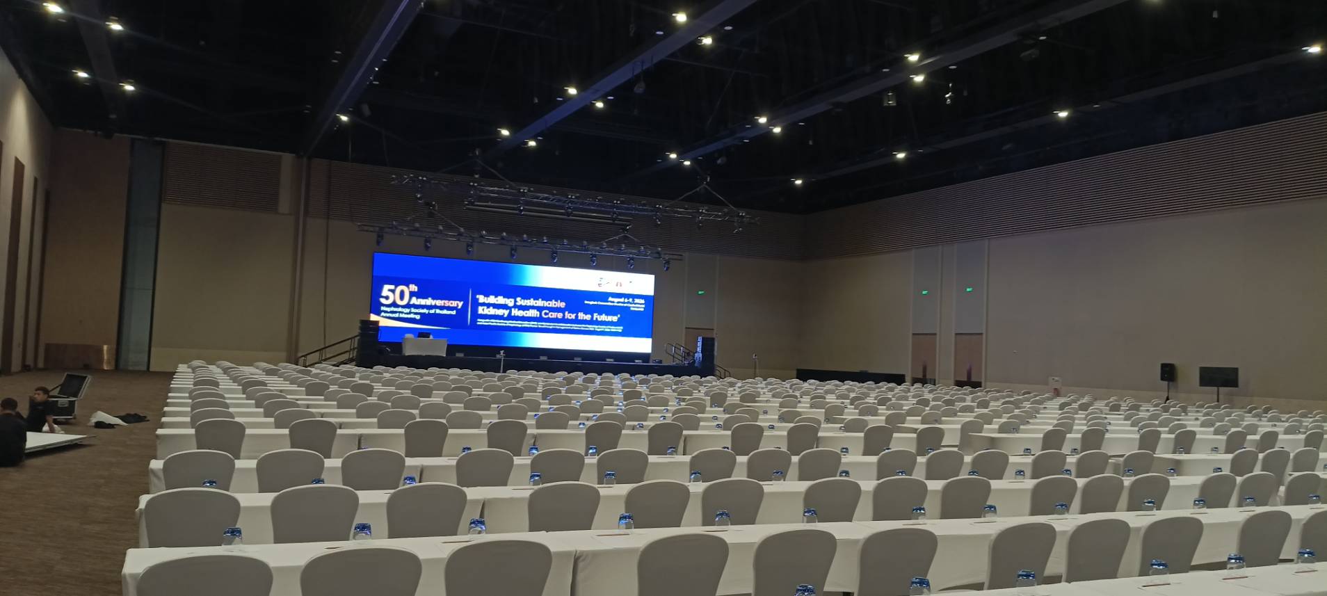 เช่าจอ LED งานประชุมวิชาการ ที่ Bangkok Convention Centre CentralWorld — ห้องประชุมกว่า 800 ที่นั่ง
